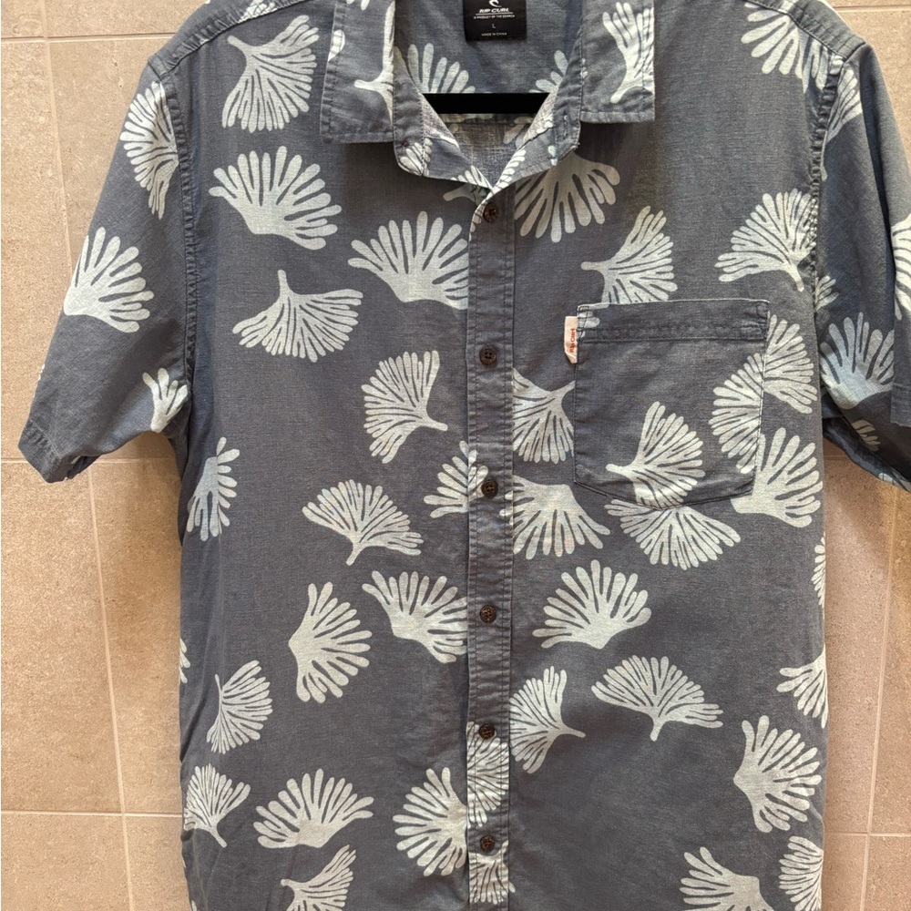 Rip Curl Men’s Gray Botanical Short Sleeve Button-Up Shirt Size
